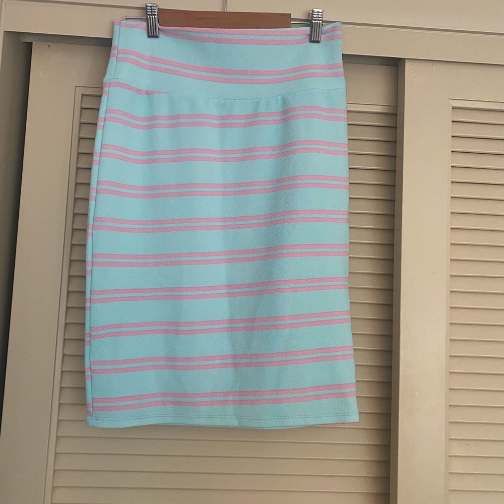 LuLaRoe Cassie skirt